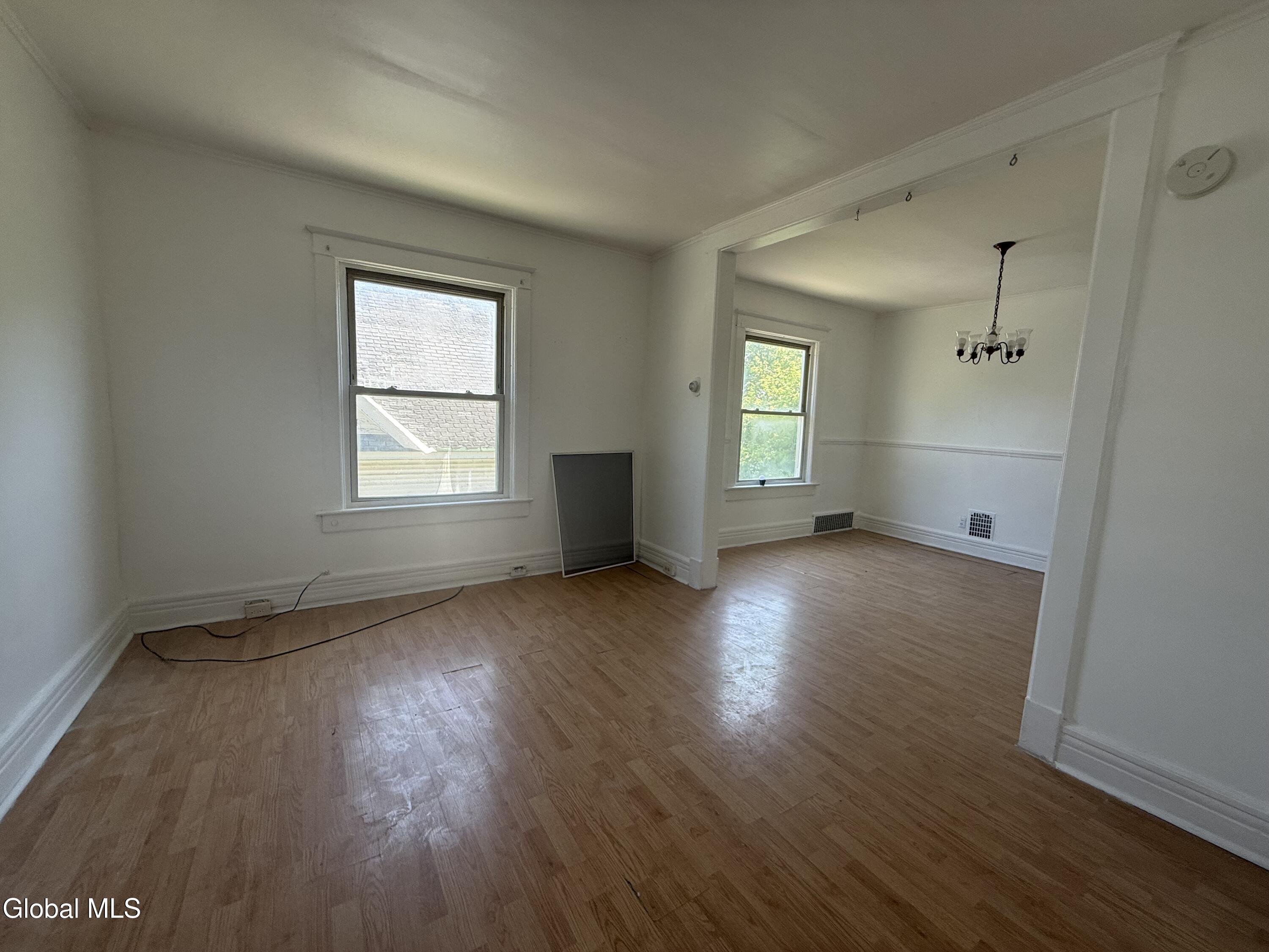 30 Mcclellan Avenue Amsterdam NY 12010