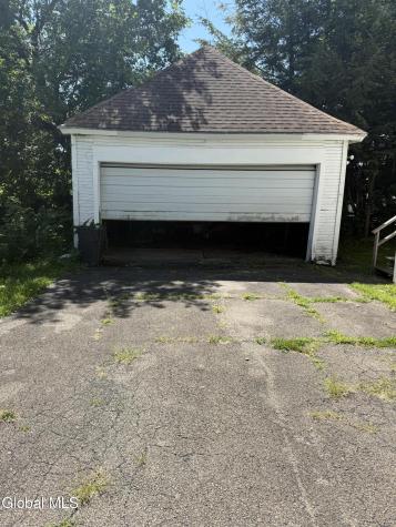 30 Mcclellan Avenue Amsterdam NY 12010