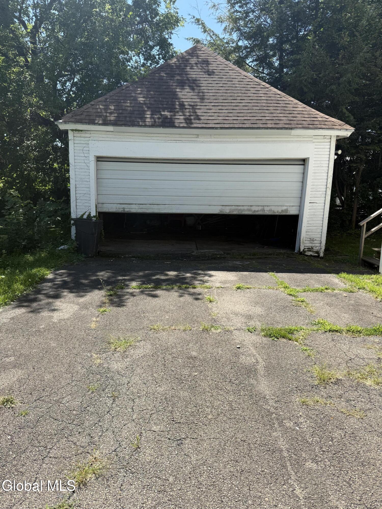 30 Mcclellan Avenue Amsterdam NY 12010