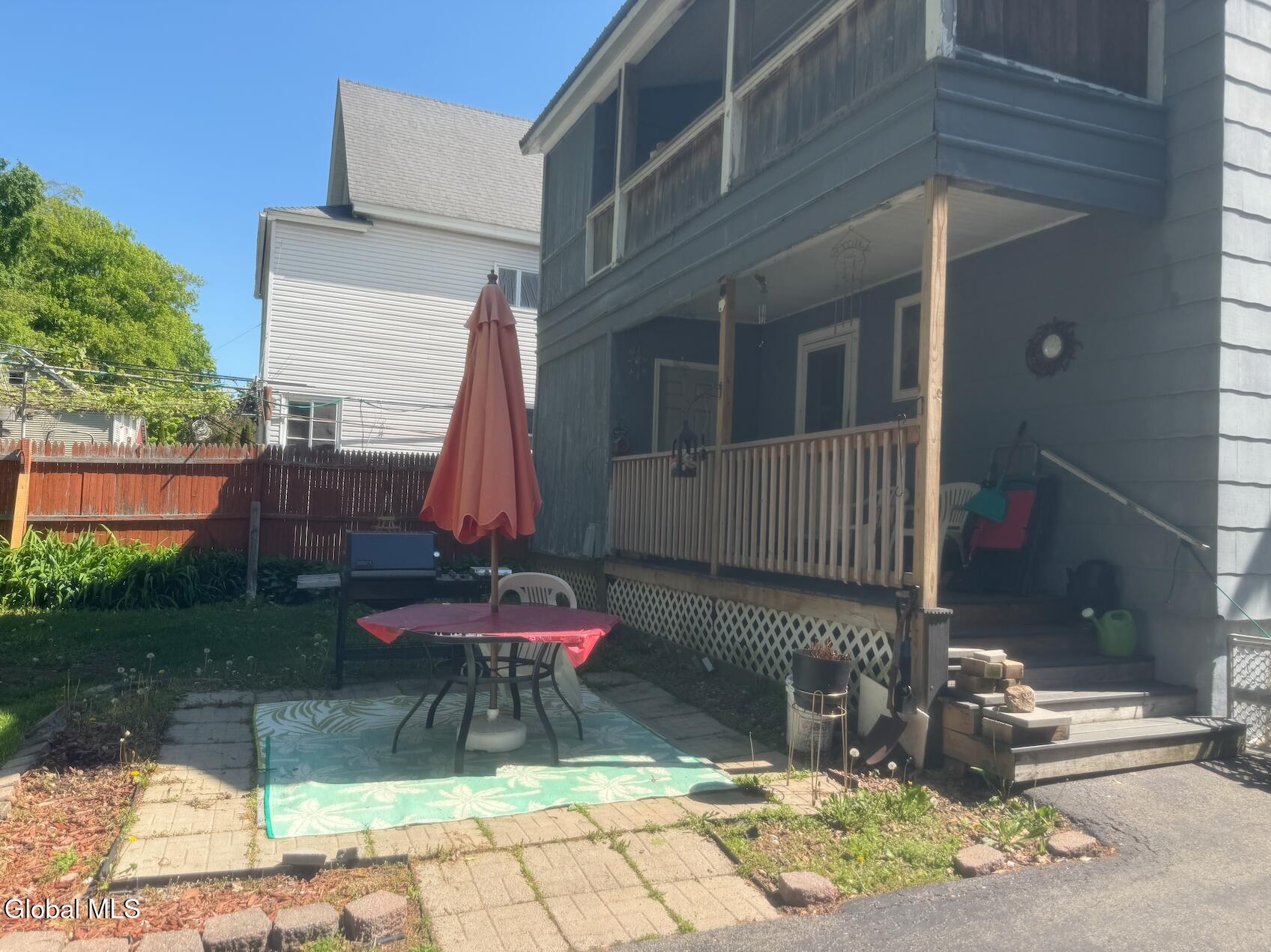 406-408 Locust Avenue Amsterdam NY 12010