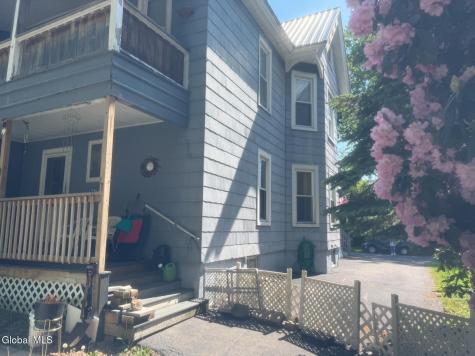 406-408 Locust Avenue Amsterdam NY 12010