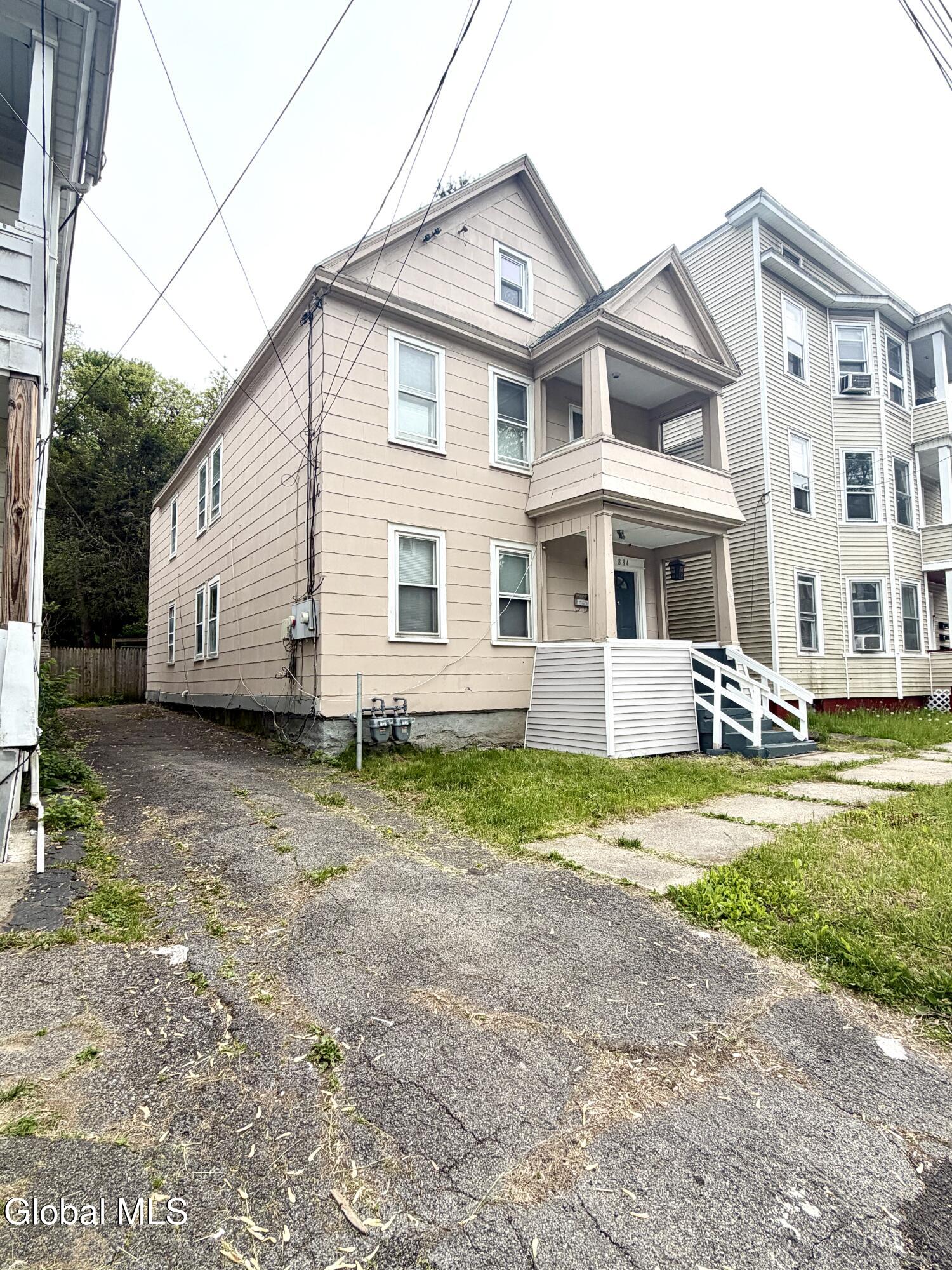 884 Yorkston Street Schenectady NY 12303
