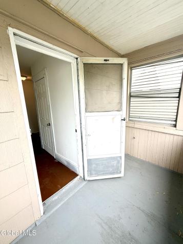 884 Yorkston Street Schenectady NY 12303