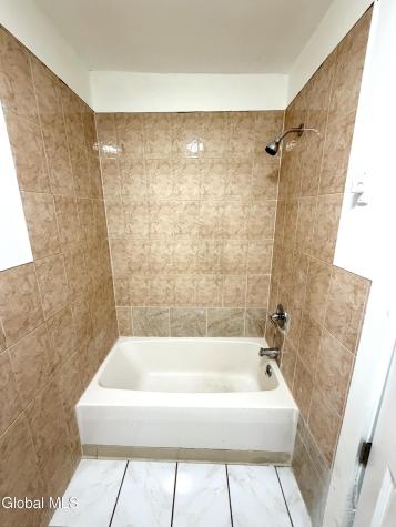 884 Yorkston Street Schenectady NY 12303