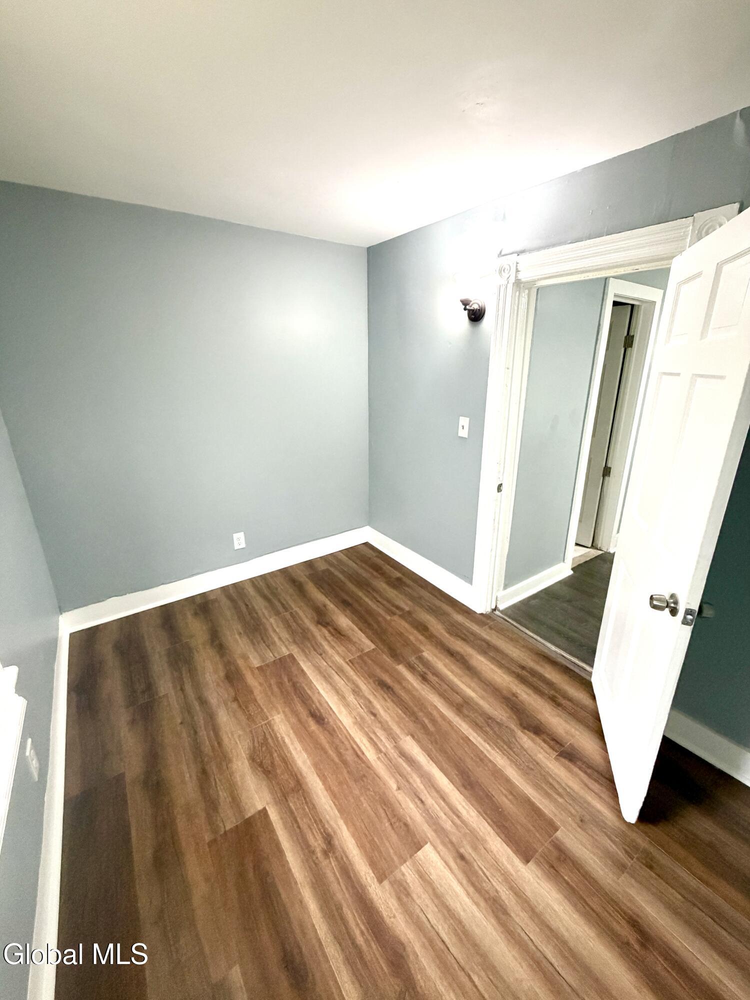884 Yorkston Street Schenectady NY 12303