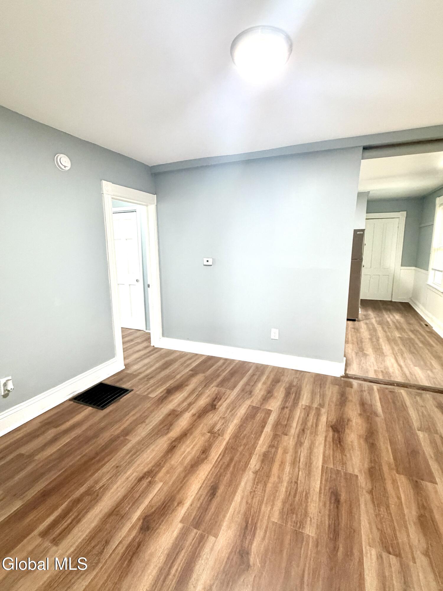 884 Yorkston Street Schenectady NY 12303