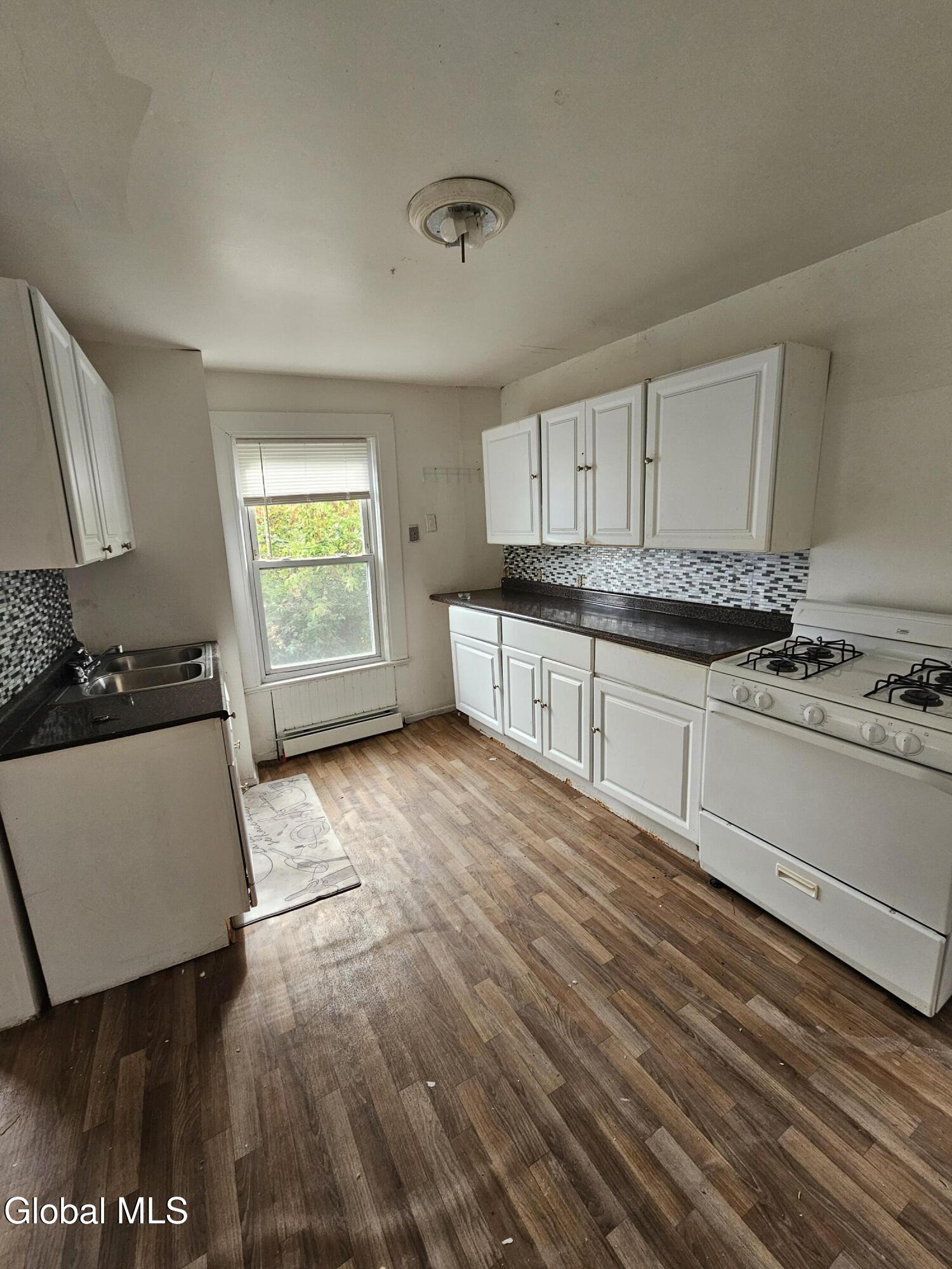 70 Saratoga Avenue Waterford NY 12188
