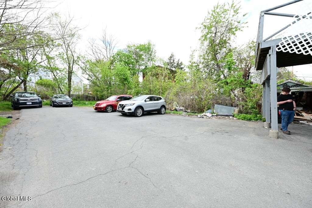 70 Saratoga Avenue Waterford NY 12188