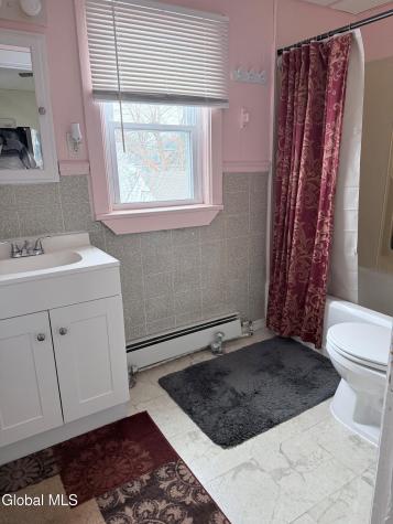 34 3rd Avenue Gloversville NY 12078