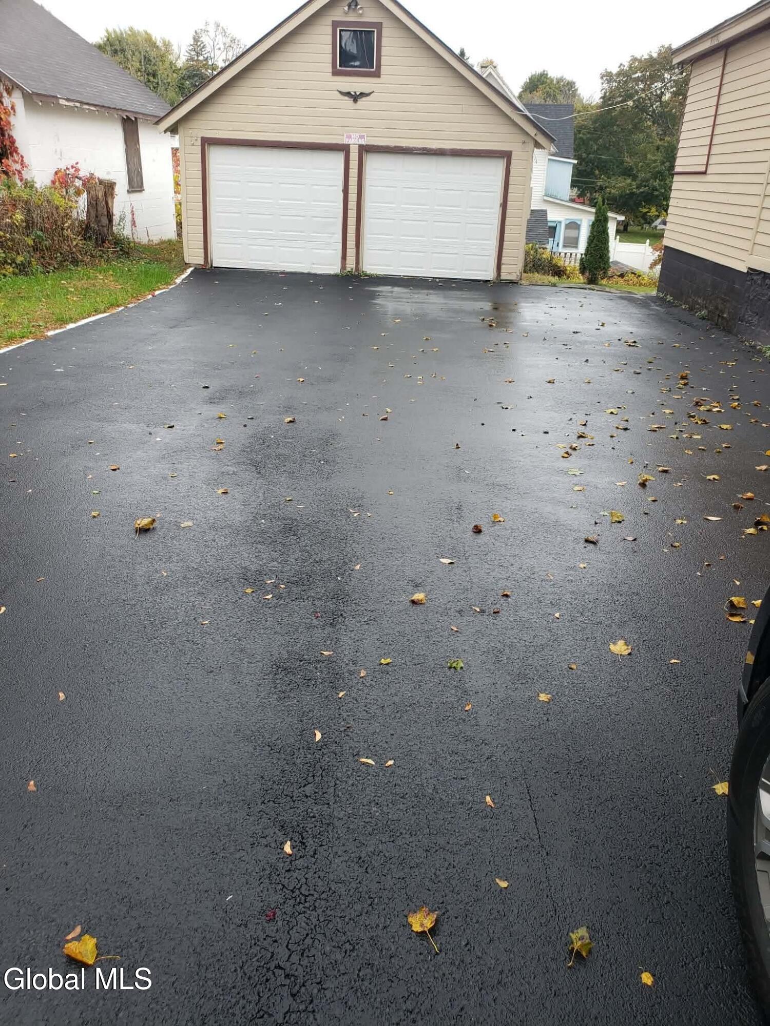 34 3rd Avenue Gloversville NY 12078