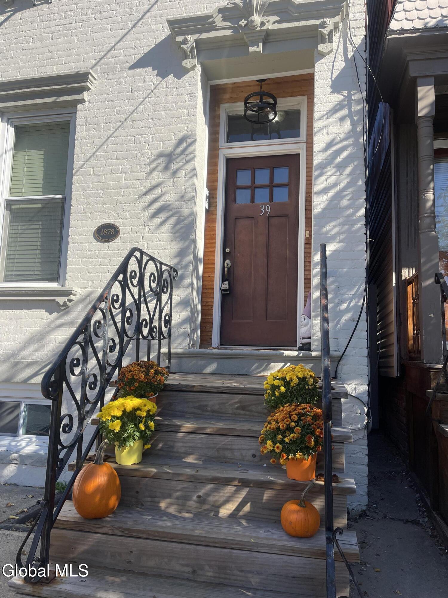 39 Irving Street Albany NY 12202