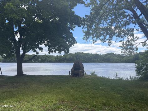 3 Bunce Lane Stillwater NY 12170
