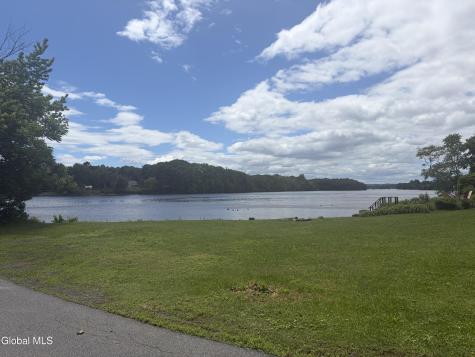 3 Bunce Lane Stillwater NY 12170