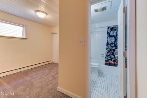 609 Mcclellan Street Schenectady NY 12304