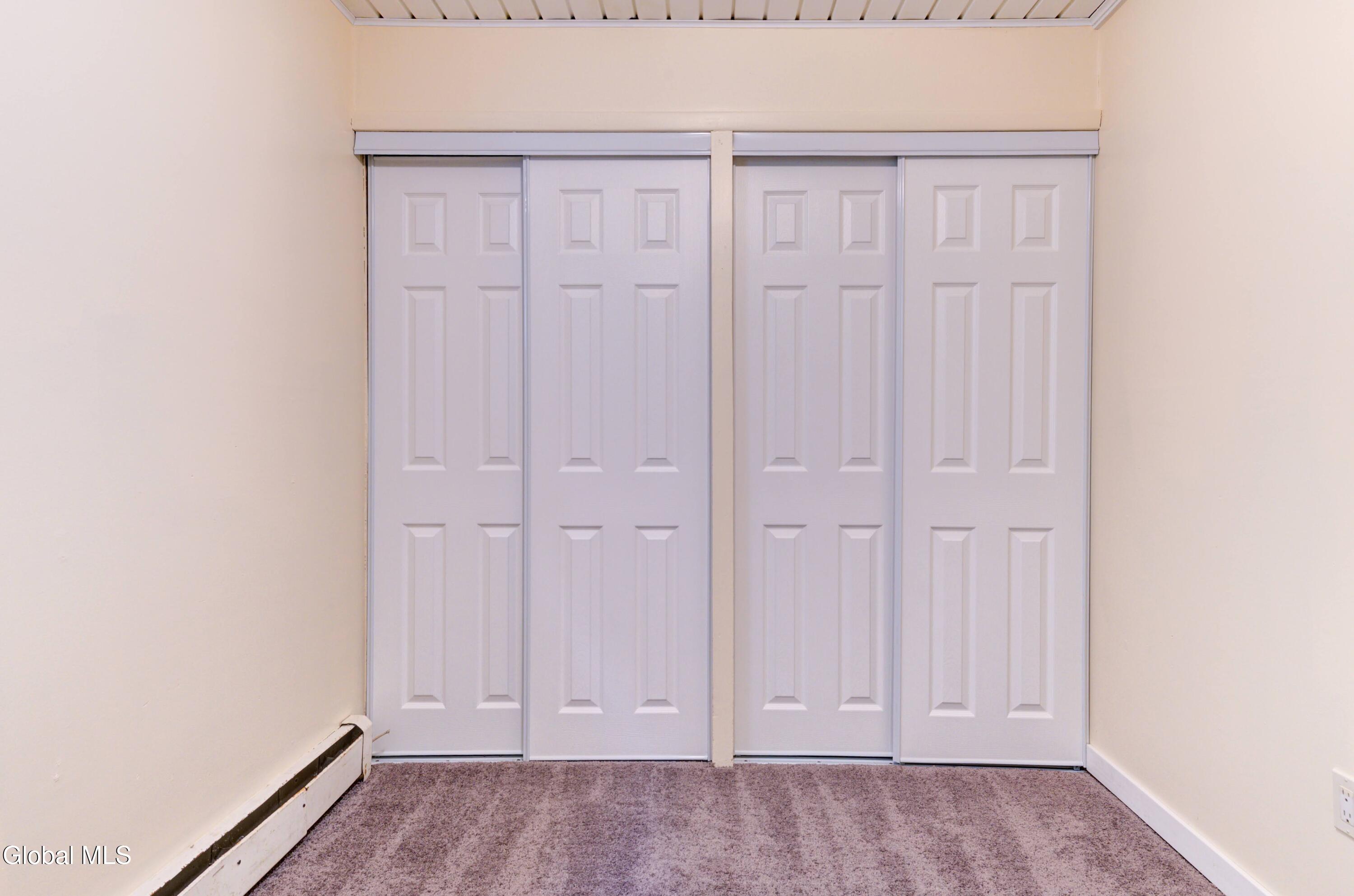 609 Mcclellan Street Schenectady NY 12304