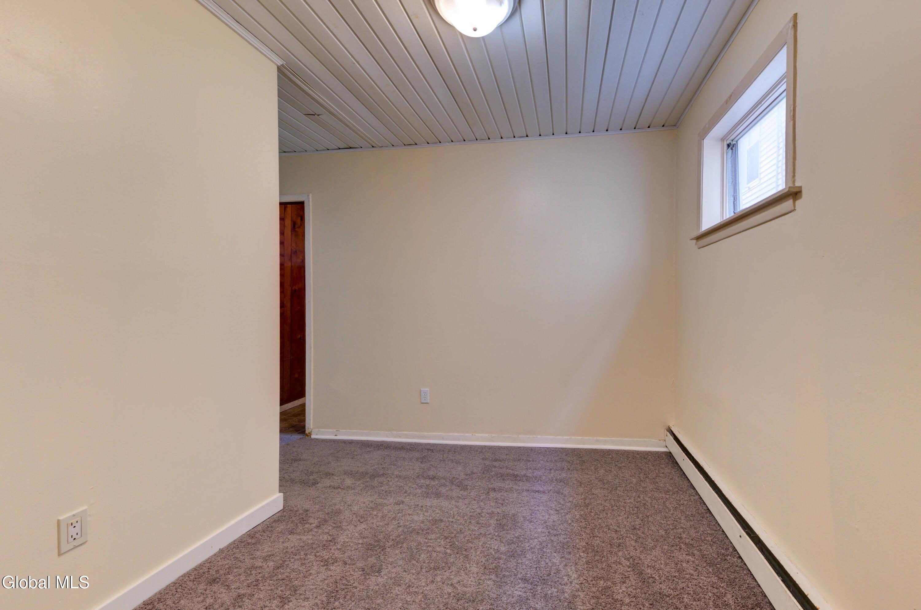 609 Mcclellan Street Schenectady NY 12304