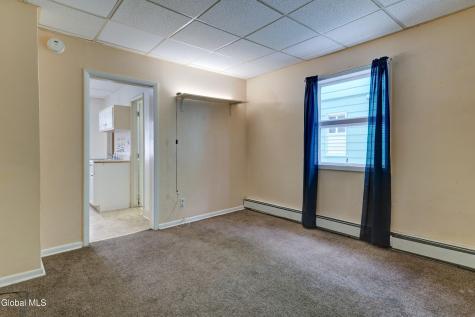 609 Mcclellan Street Schenectady NY 12304