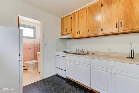 609 Mcclellan Street Schenectady NY 12304