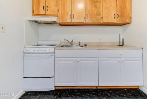609 Mcclellan Street Schenectady NY 12304