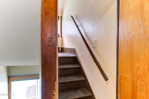 609 Mcclellan Street Schenectady NY 12304