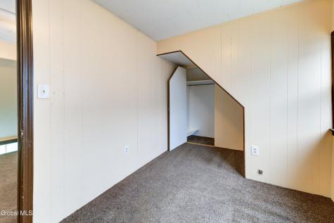 609 Mcclellan Street Schenectady NY 12304