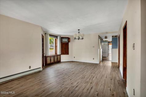 29 Mcclellan Avenue Amsterdam NY 12010