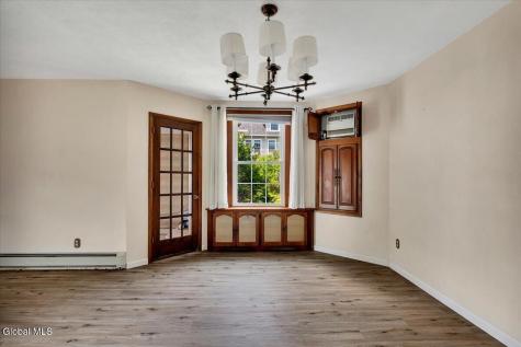 29 Mcclellan Avenue Amsterdam NY 12010