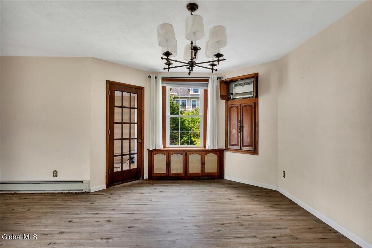 29 Mcclellan Avenue Amsterdam NY 12010