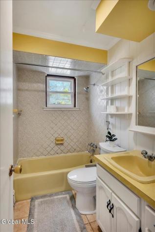 29 Mcclellan Avenue Amsterdam NY 12010