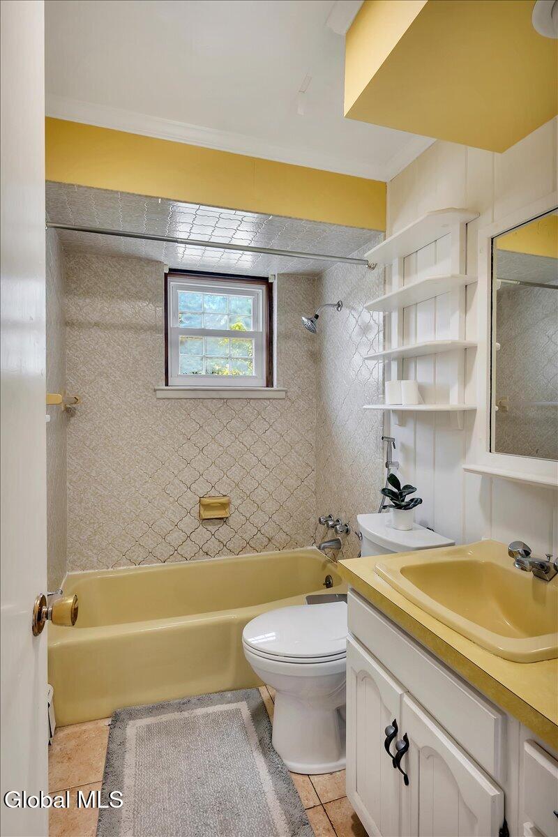 29 Mcclellan Avenue Amsterdam NY 12010