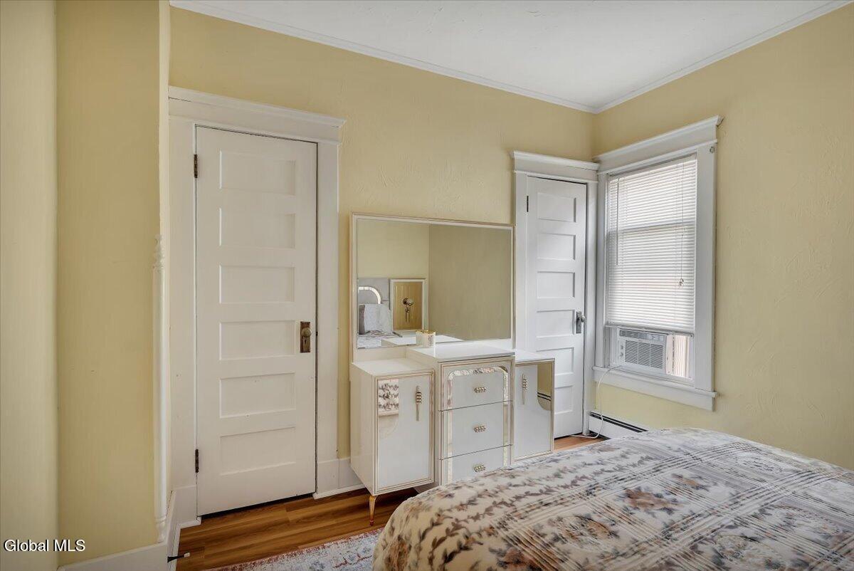 29 Mcclellan Avenue Amsterdam NY 12010