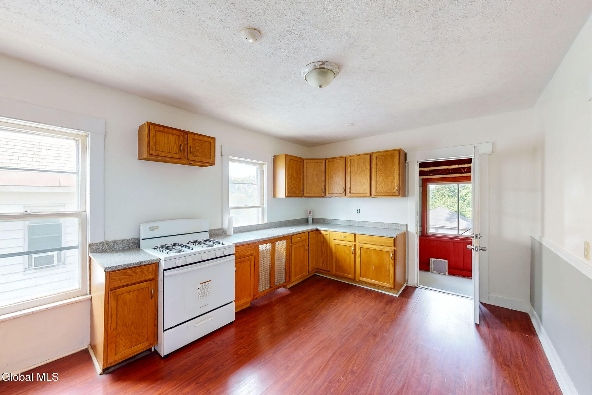 305-307 Furman Street Schenectady NY 12304