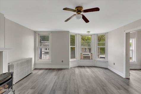 715 2nd Avenue Troy NY 12182