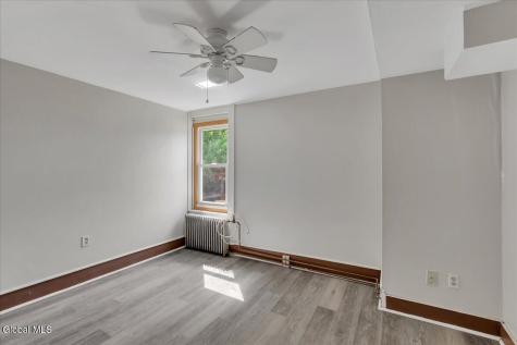 715 2nd Avenue Troy NY 12182