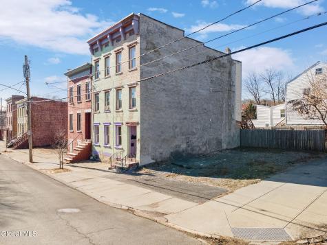 73 Clinton Street Albany NY 12202
