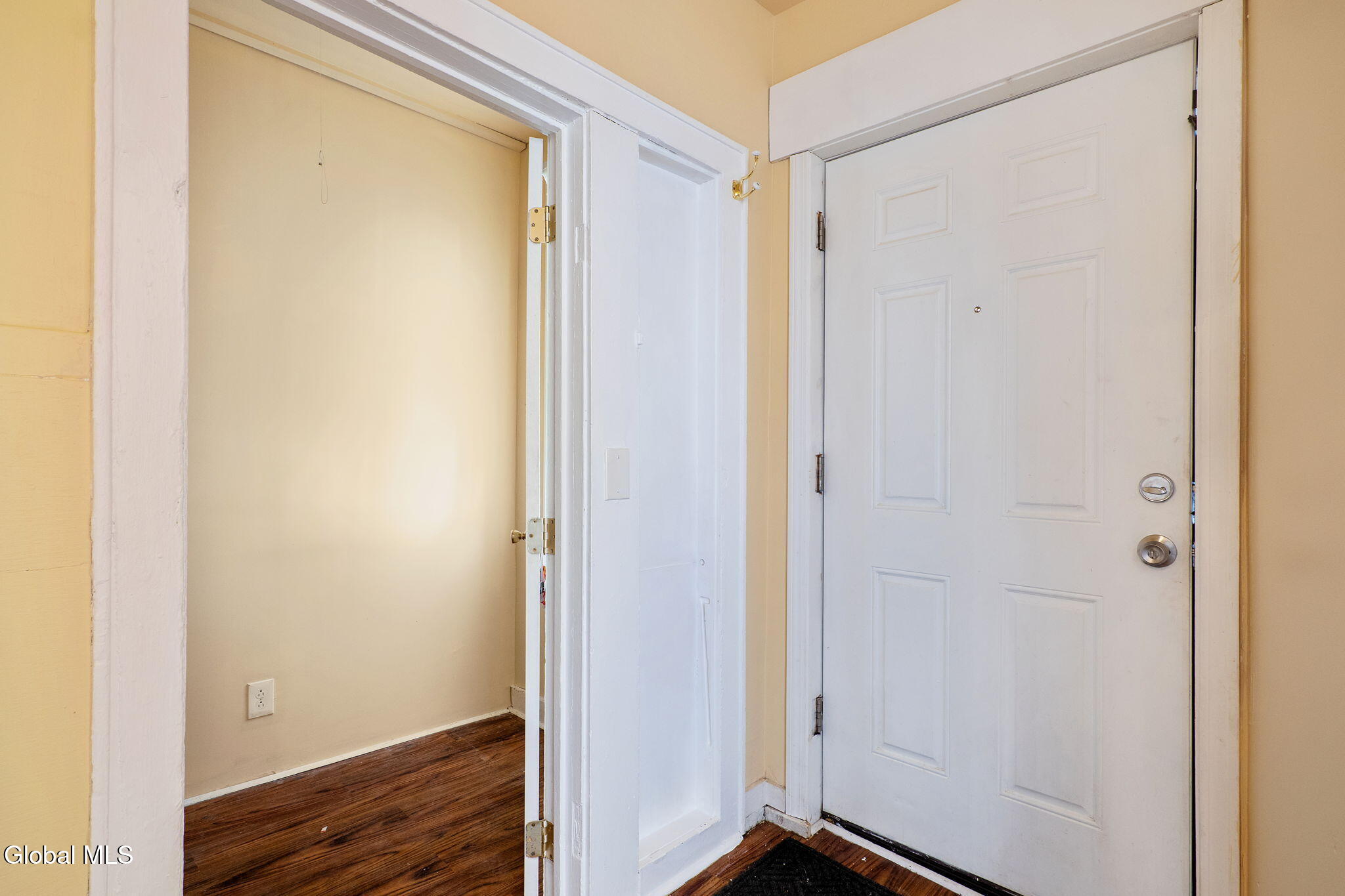 73 Clinton Street Albany NY 12202