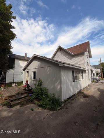 48 5th Avenue Gloversville NY 12078