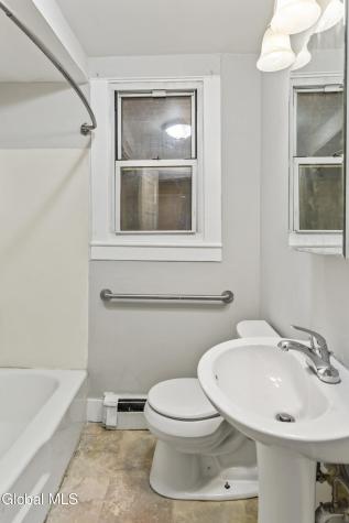 212 Myrtle Avenue Albany NY 12202