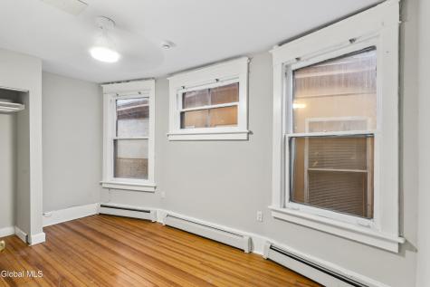 212 Myrtle Avenue Albany NY 12202