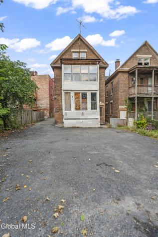 212 Myrtle Avenue Albany NY 12202