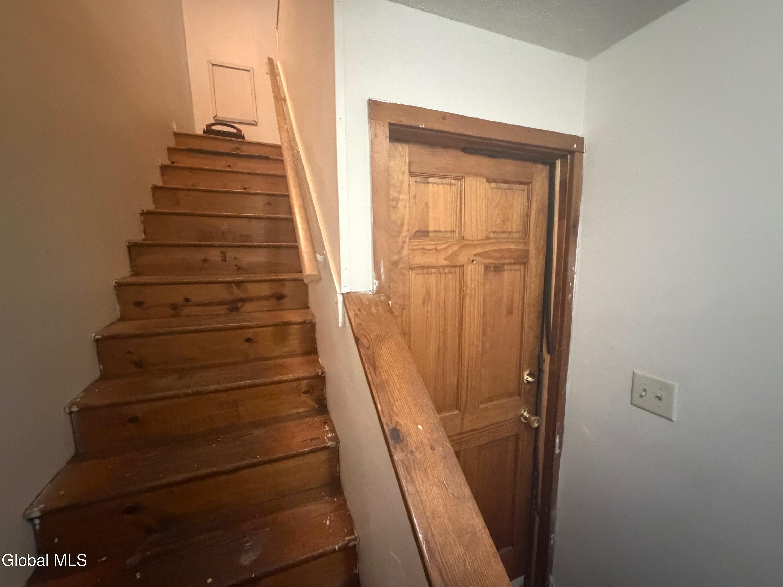 143 Clinton Street Albany NY 12202