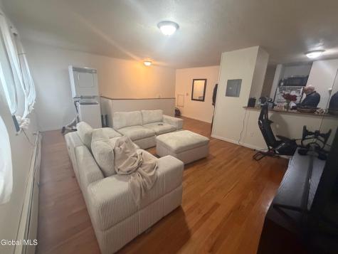 143 Clinton Street Albany NY 12202