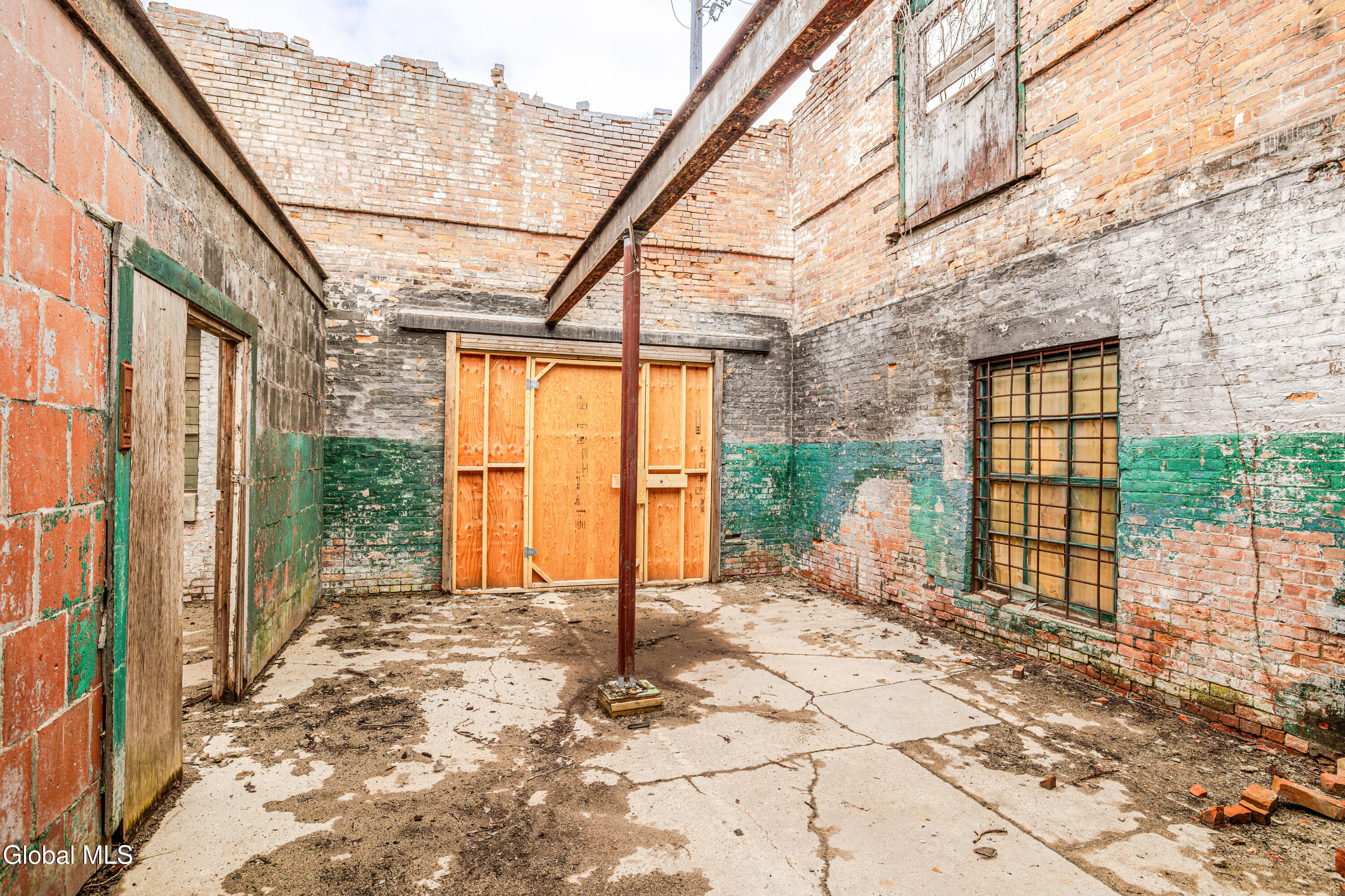357 Columbia Street Hudson NY 12534