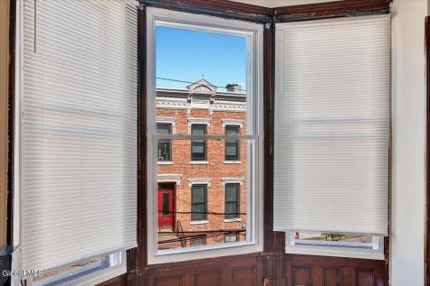 1040 5th Avenue Troy NY 12180