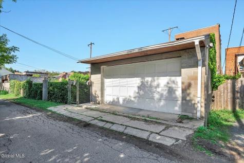 1040 5th Avenue Troy NY 12180