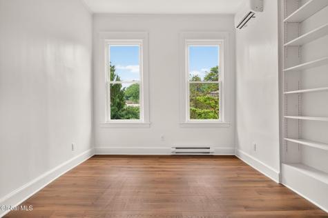 142 Chestnut Street Albany NY 12210