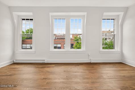 142 Chestnut Street Albany NY 12210