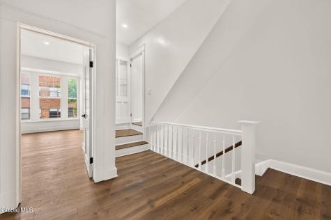 142 Chestnut Street Albany NY 12210