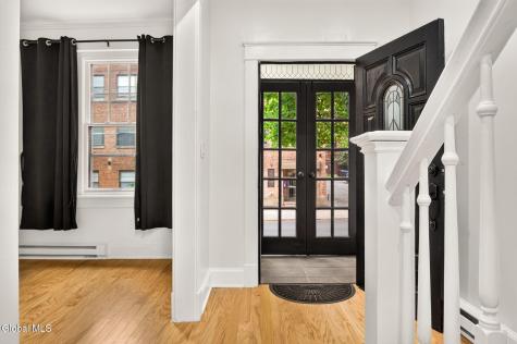 142 Chestnut Street Albany NY 12210