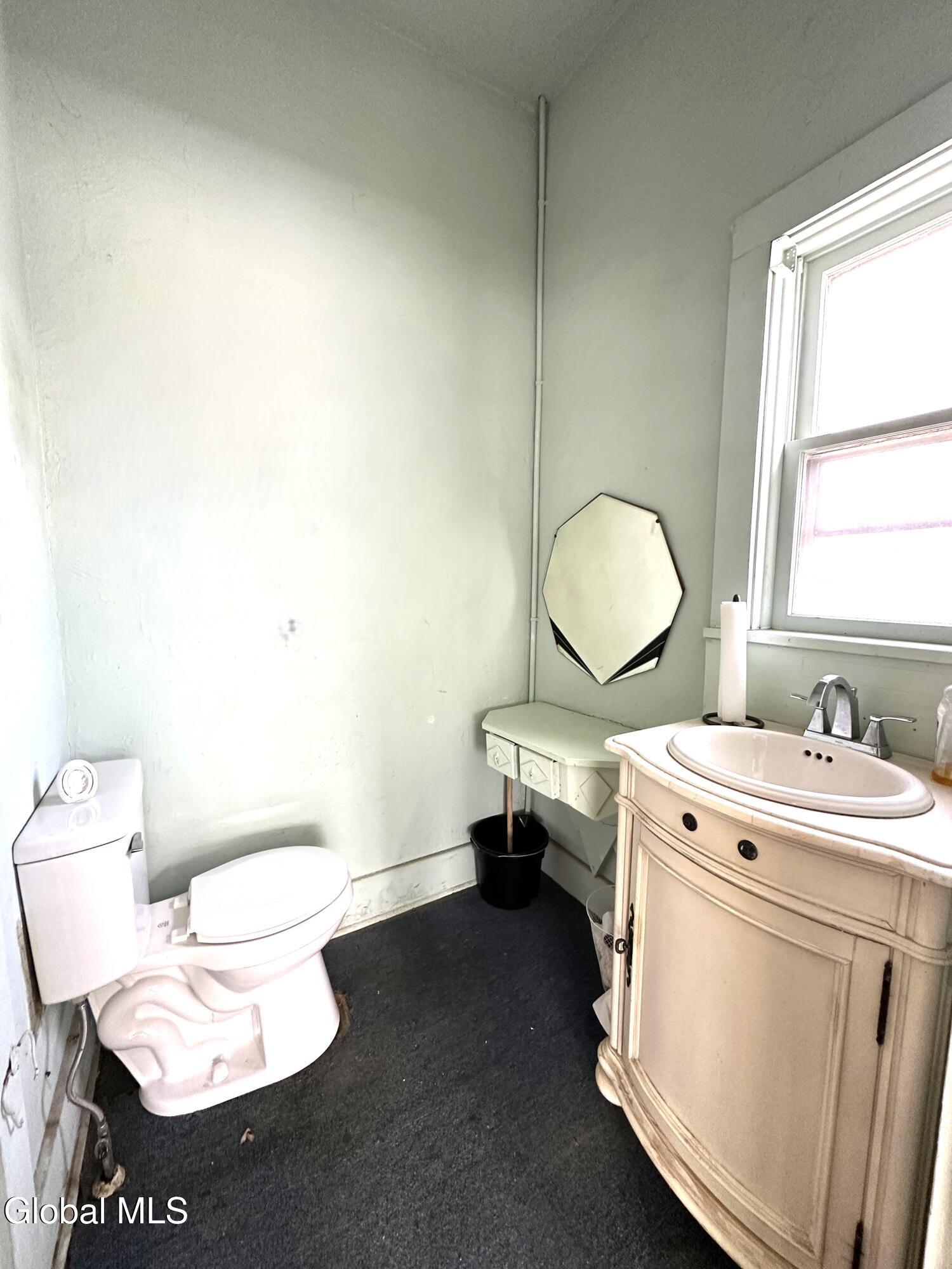 76 W Grand Street Palatine Bridge NY 13428